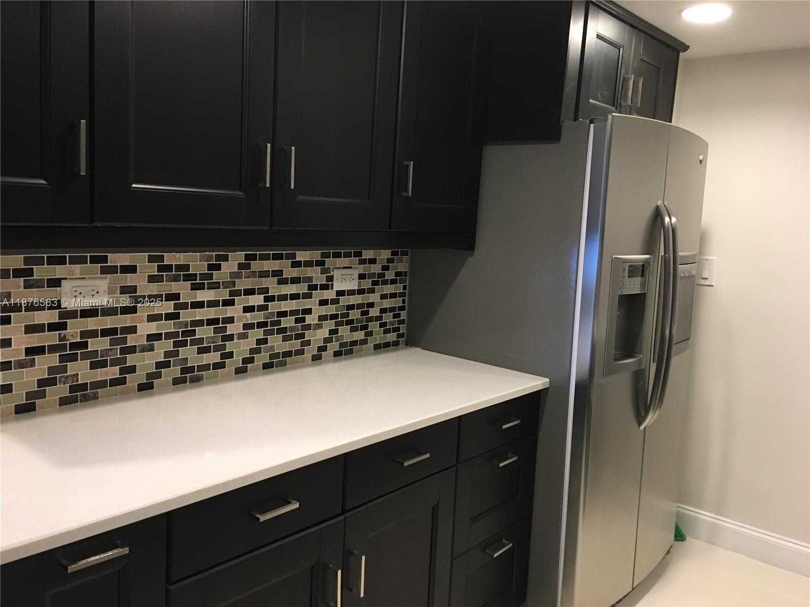 Small Image of 7135 COLLINS AVE #1022, Miami Beach Number 9