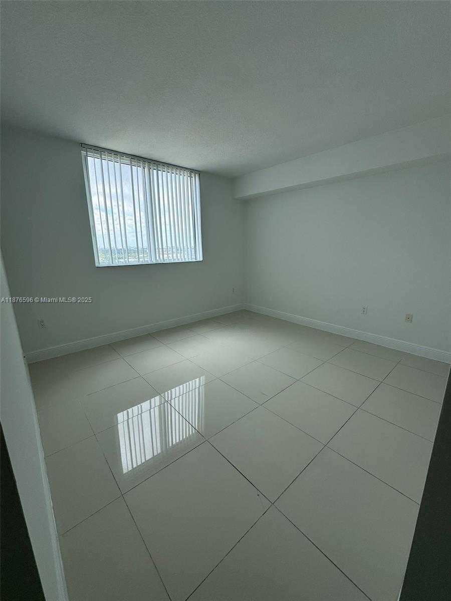 Small Image of 1861 NORTH WEST S RIVER DR #1801, Miami Number 15