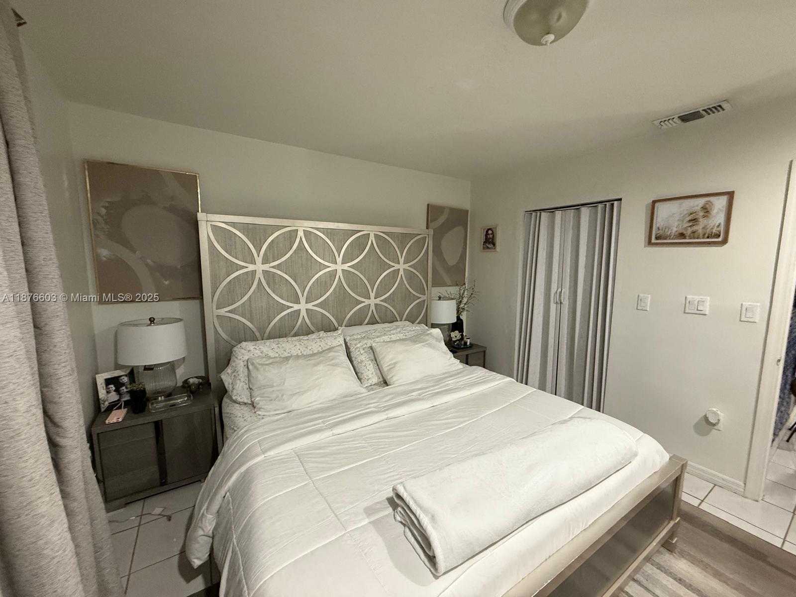 Small Image of 1279 WEST 51ST PL #B-13, Hialeah Number 11