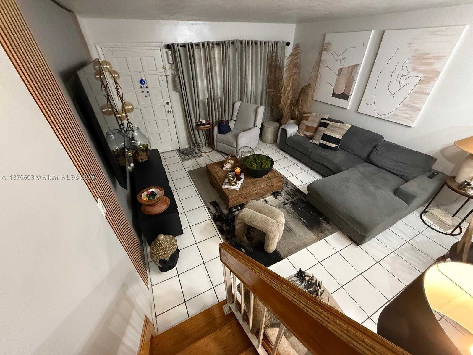 Small Image of 1279 WEST 51ST PL #B-13, Hialeah Number 6