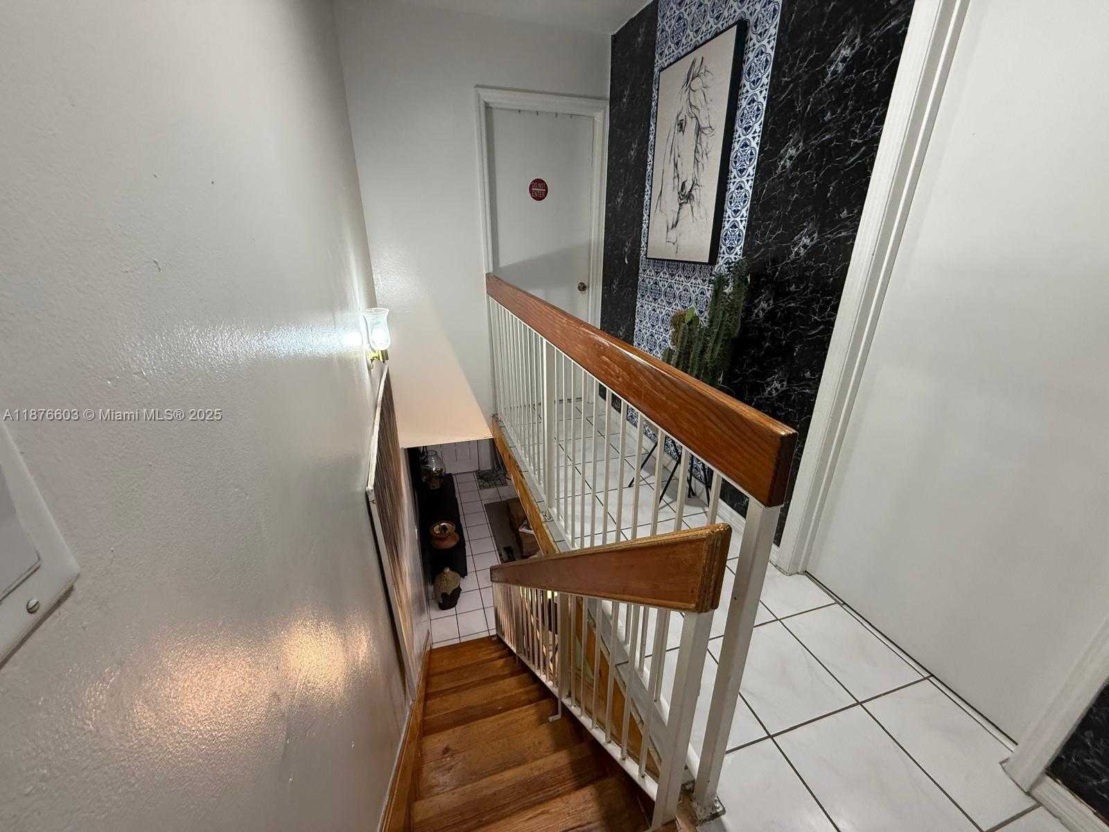 Small Image of 1279 WEST 51ST PL #B-13, Hialeah Number 9