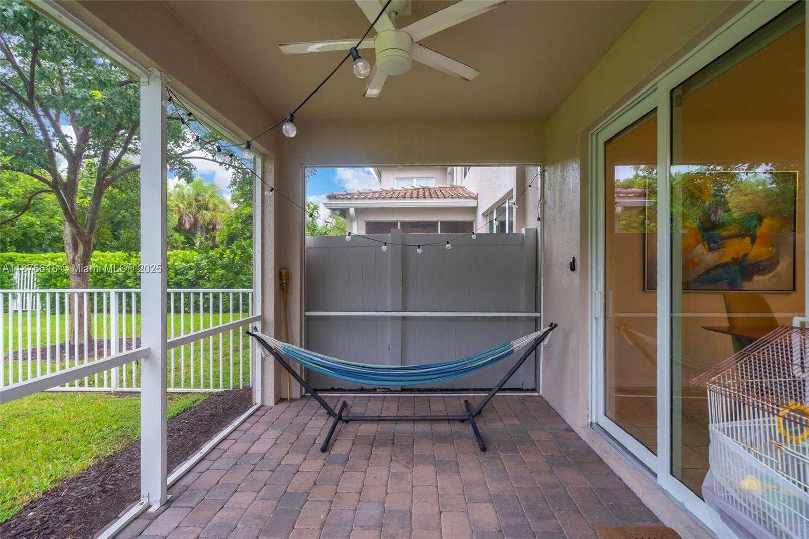 Small Image of 4754 EUCALYPTUS DR, Hollywood Number 23