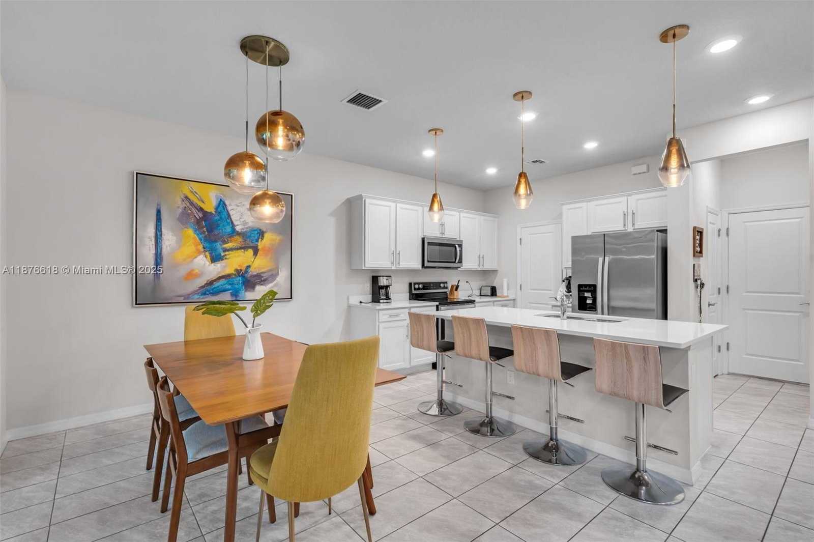 Small Image of 4754 EUCALYPTUS DR, Hollywood Number 8