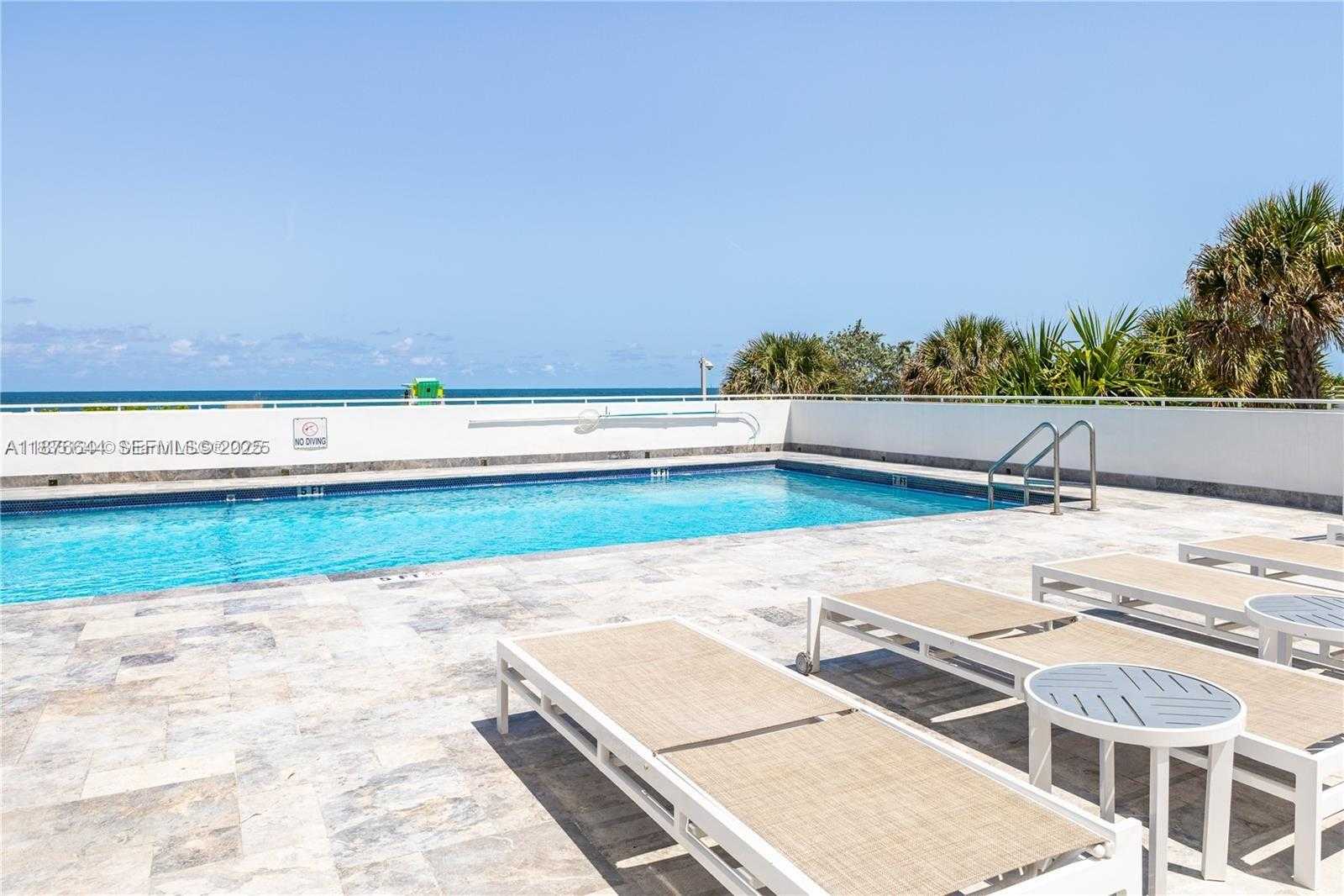 Small Image of 401 OCEAN DR #1007, Miami Beach Number 15