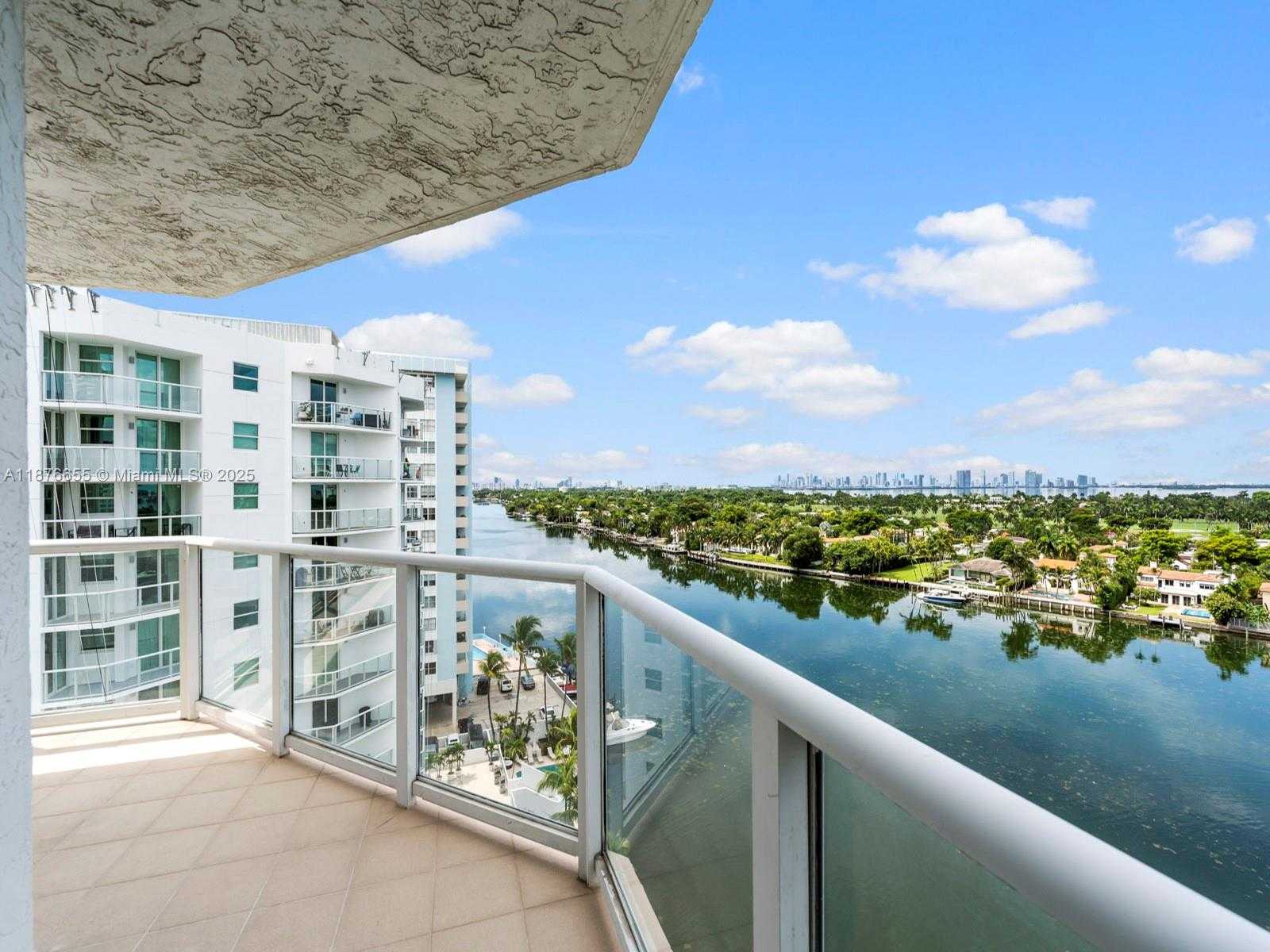 Small Image of 5900 COLLINS AVE #1201, Miami Beach Number 26