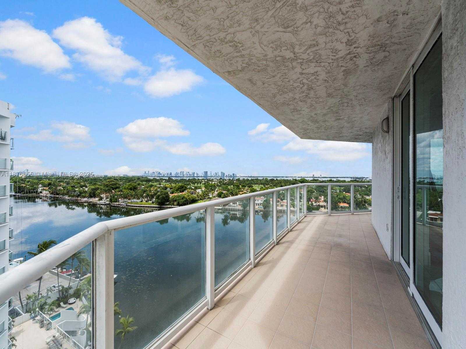 Small Image of 5900 COLLINS AVE #1201, Miami Beach Number 32