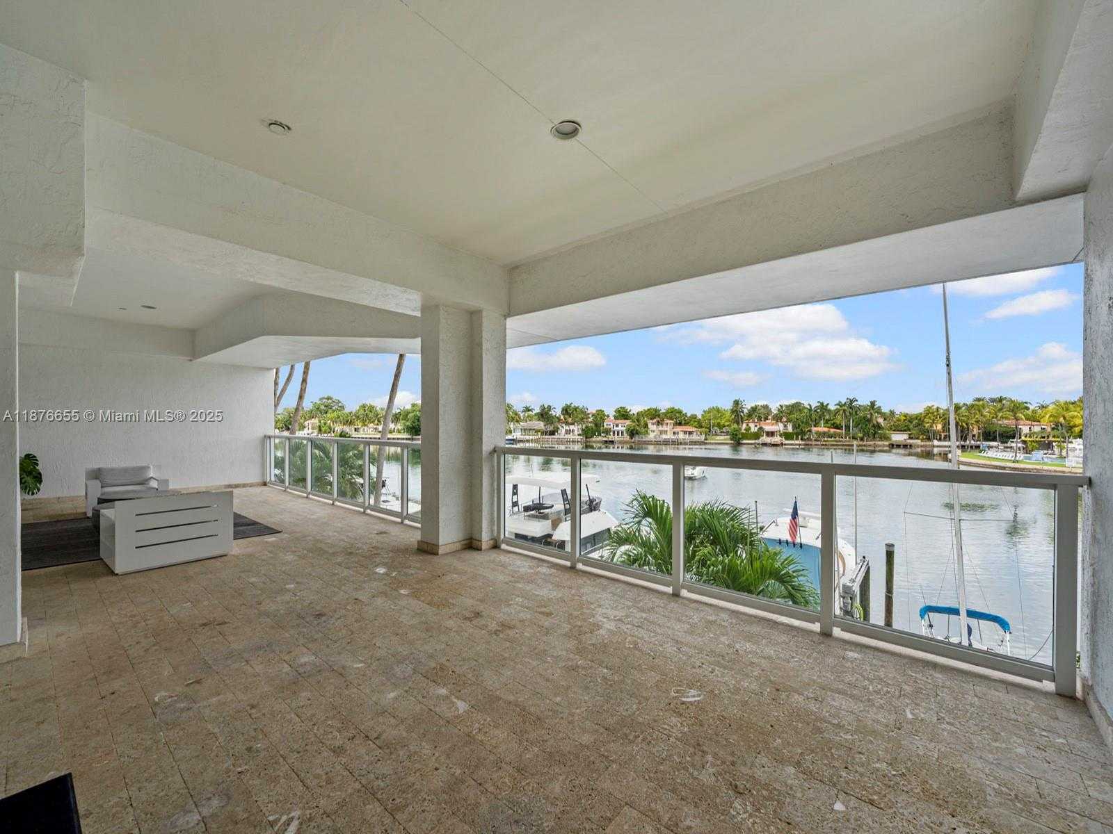 Small Image of 5900 COLLINS AVE #1201, Miami Beach Number 35