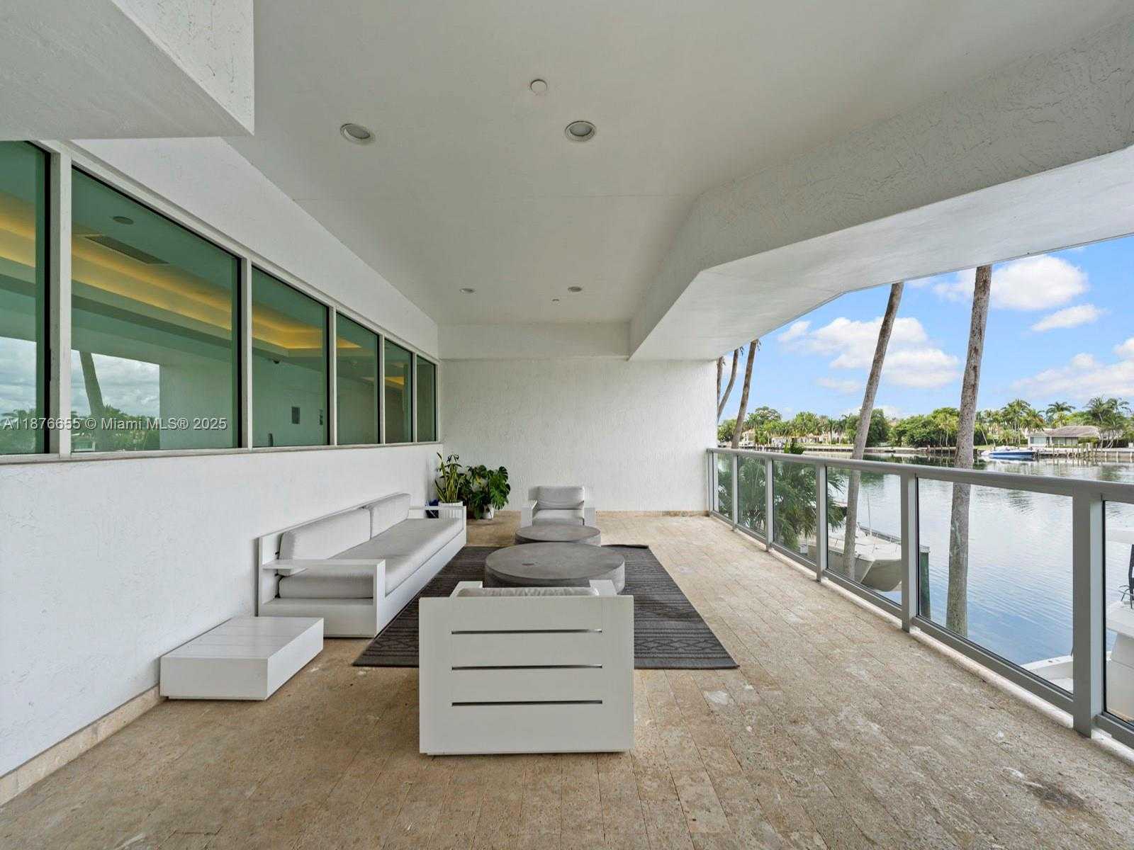 Small Image of 5900 COLLINS AVE #1201, Miami Beach Number 36