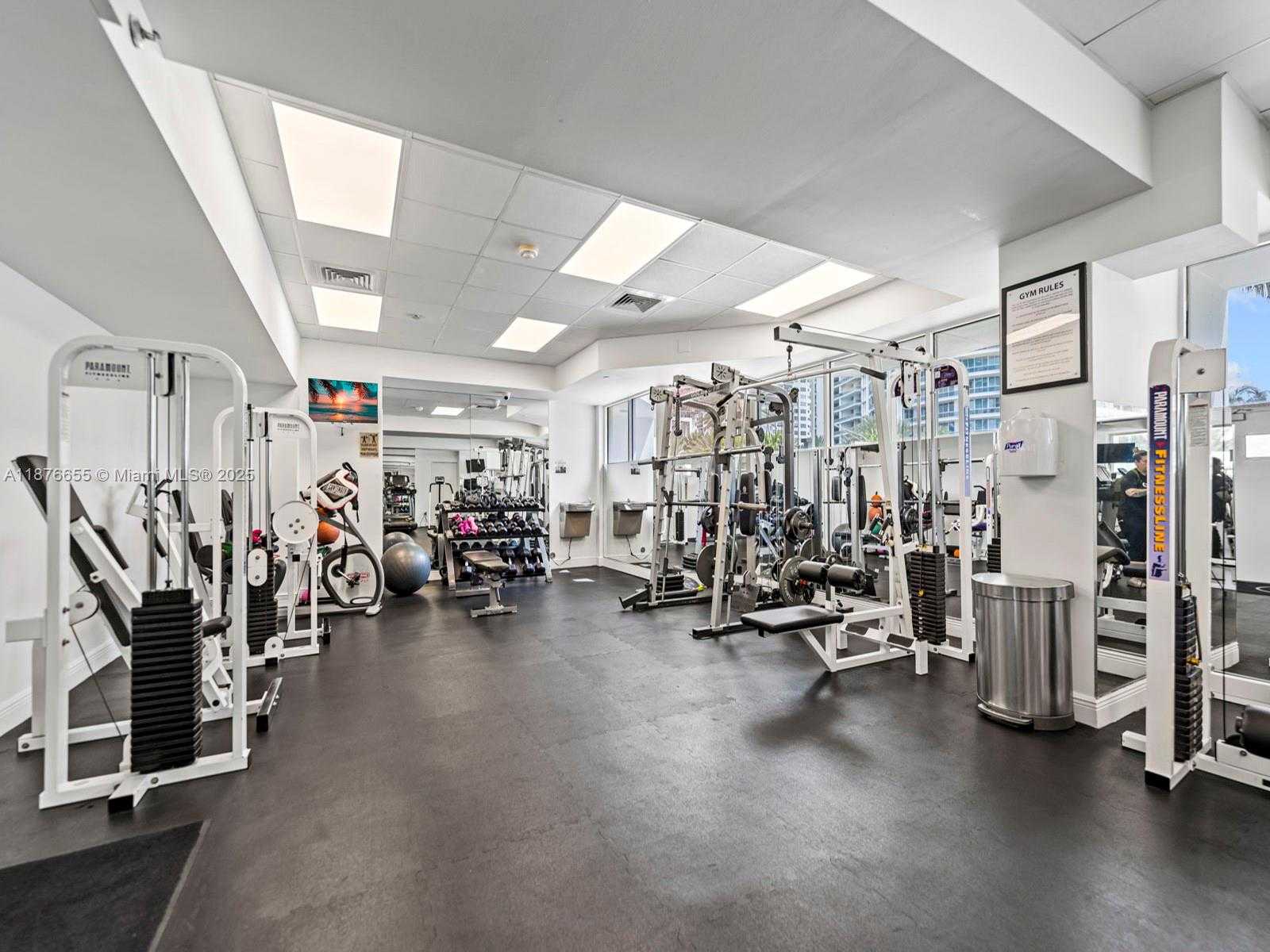 Small Image of 5900 COLLINS AVE #1201, Miami Beach Number 38
