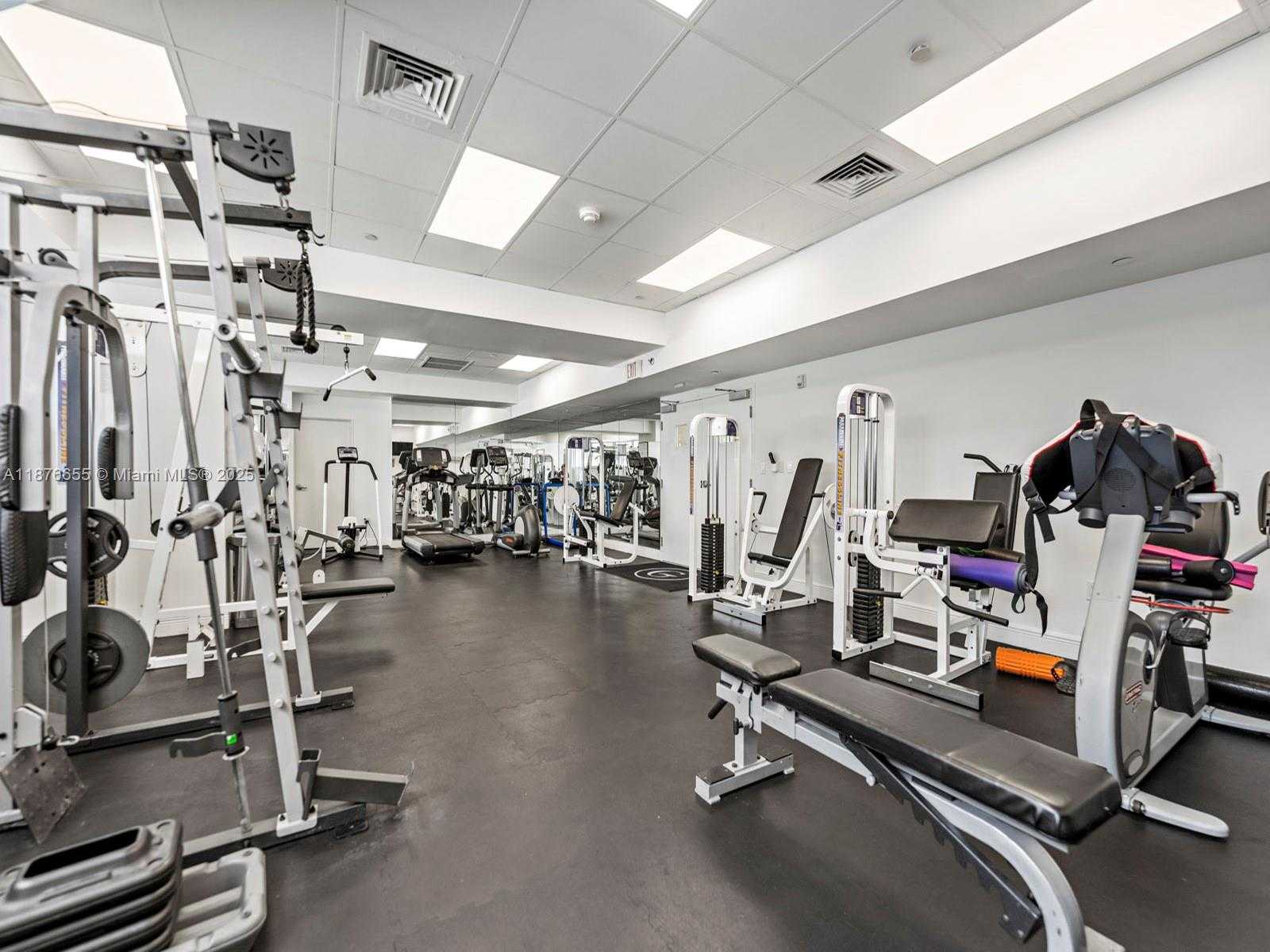 Small Image of 5900 COLLINS AVE #1201, Miami Beach Number 39