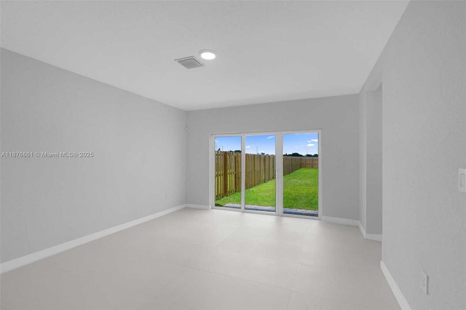 Small Image of 13347 SOUTH WEST 274 ST, Miami Number 14
