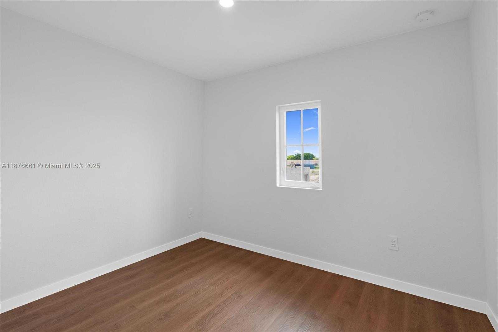 Small Image of 13347 SOUTH WEST 274 ST, Miami Number 18