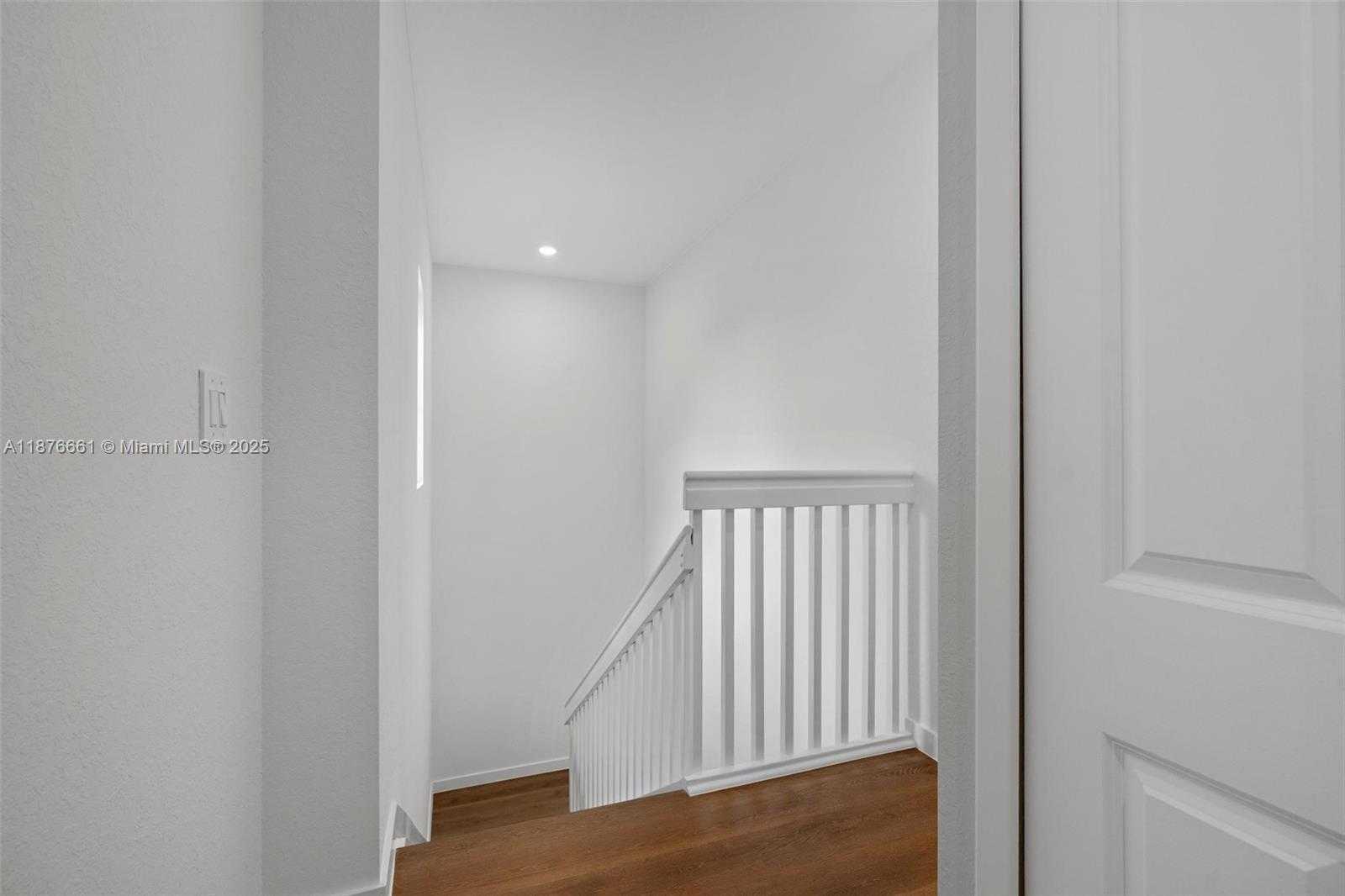 Small Image of 13347 SOUTH WEST 274 ST, Miami Number 29