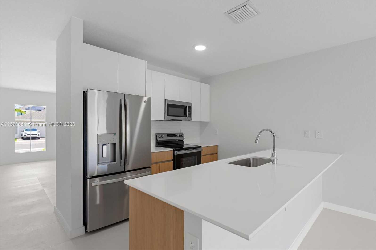 Small Image of 13347 SOUTH WEST 274 ST, Miami Number 7