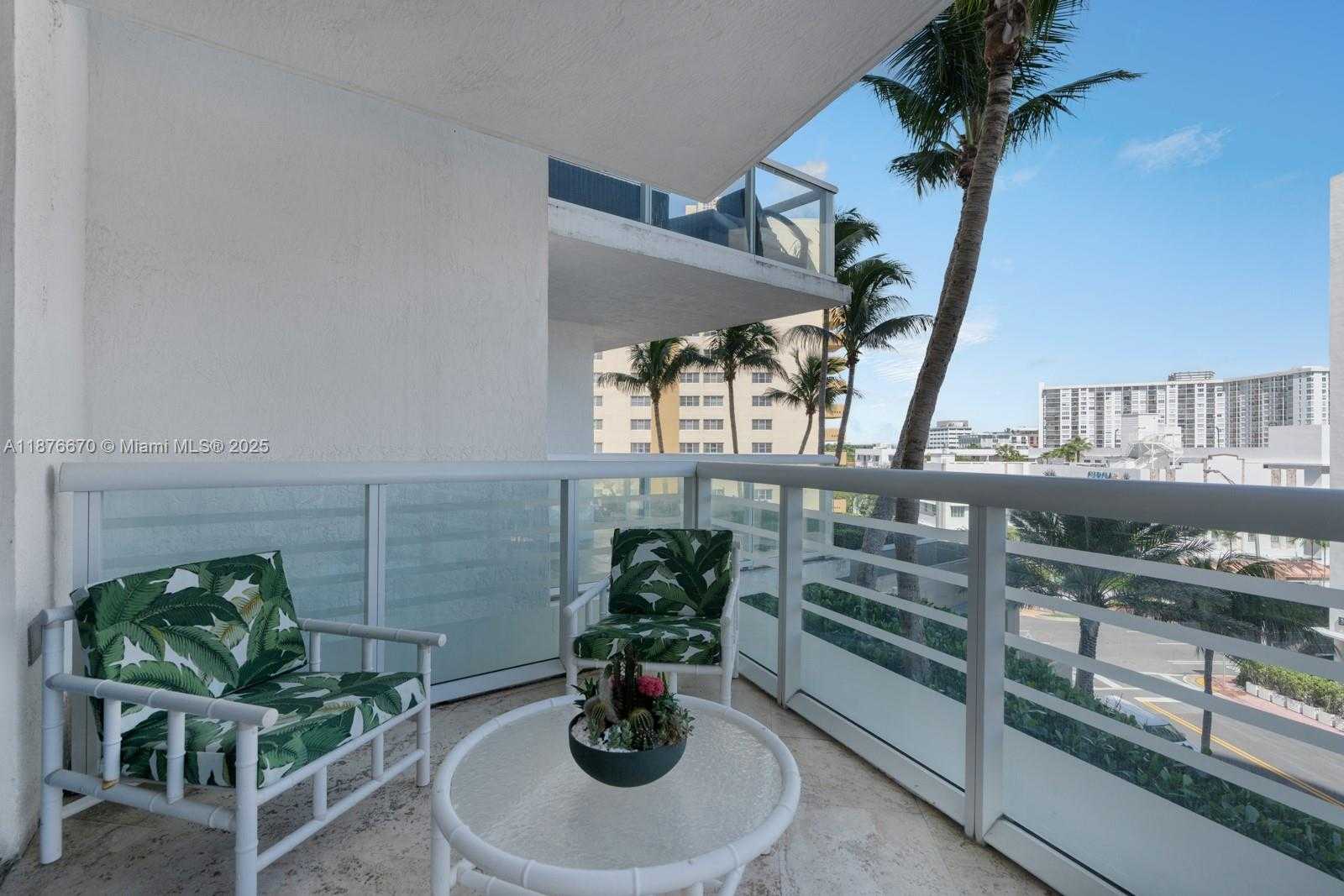 Small Image of 3801 COLLINS AVE #503, Miami Beach Number 18