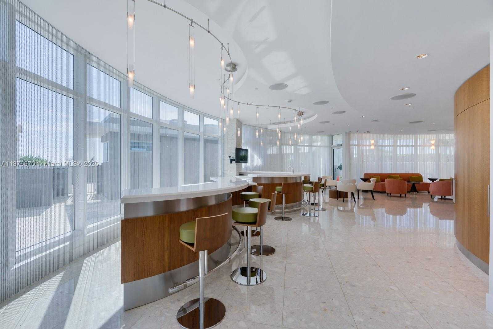 Small Image of 3801 COLLINS AVE #503, Miami Beach Number 26