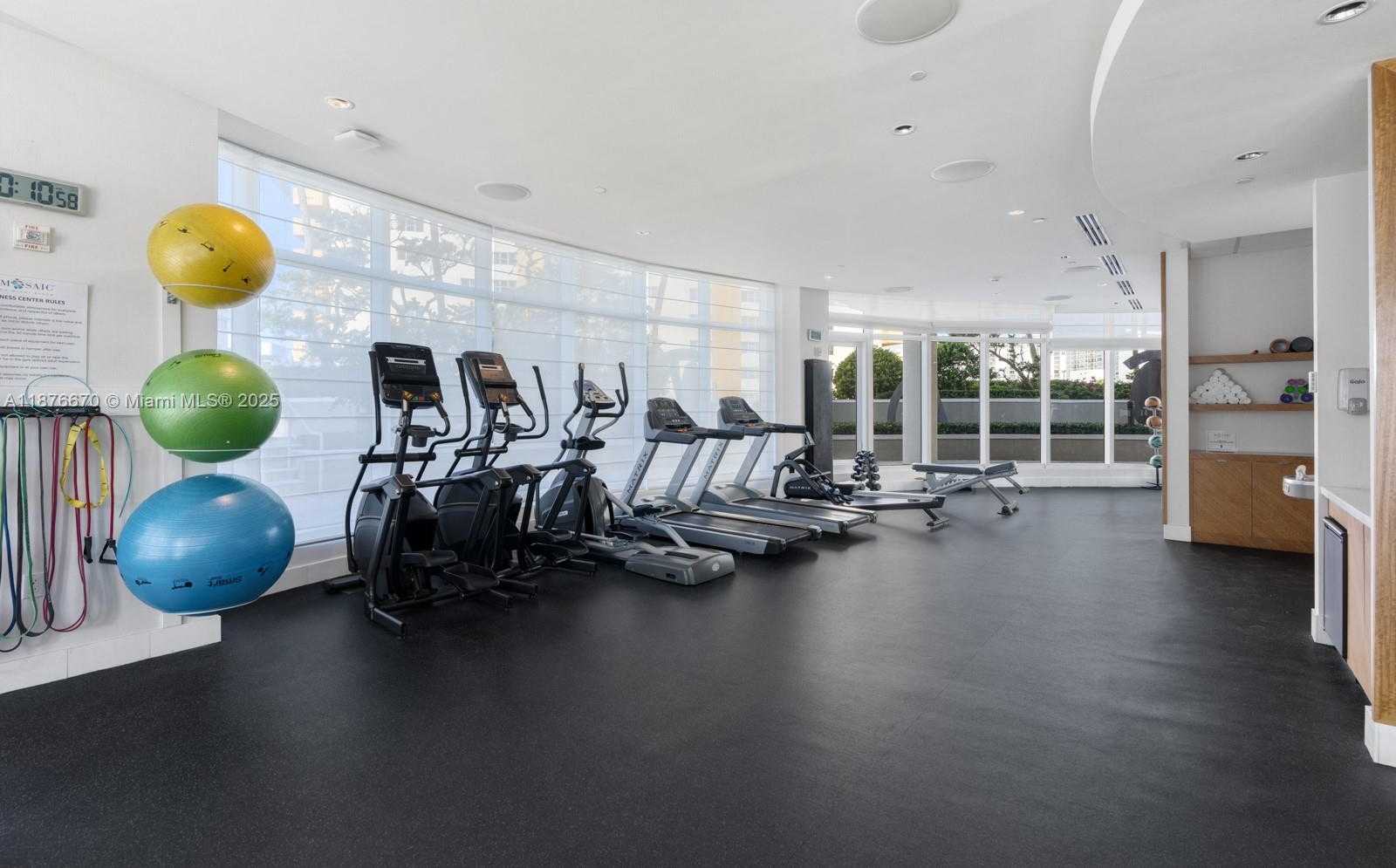 Small Image of 3801 COLLINS AVE #503, Miami Beach Number 28