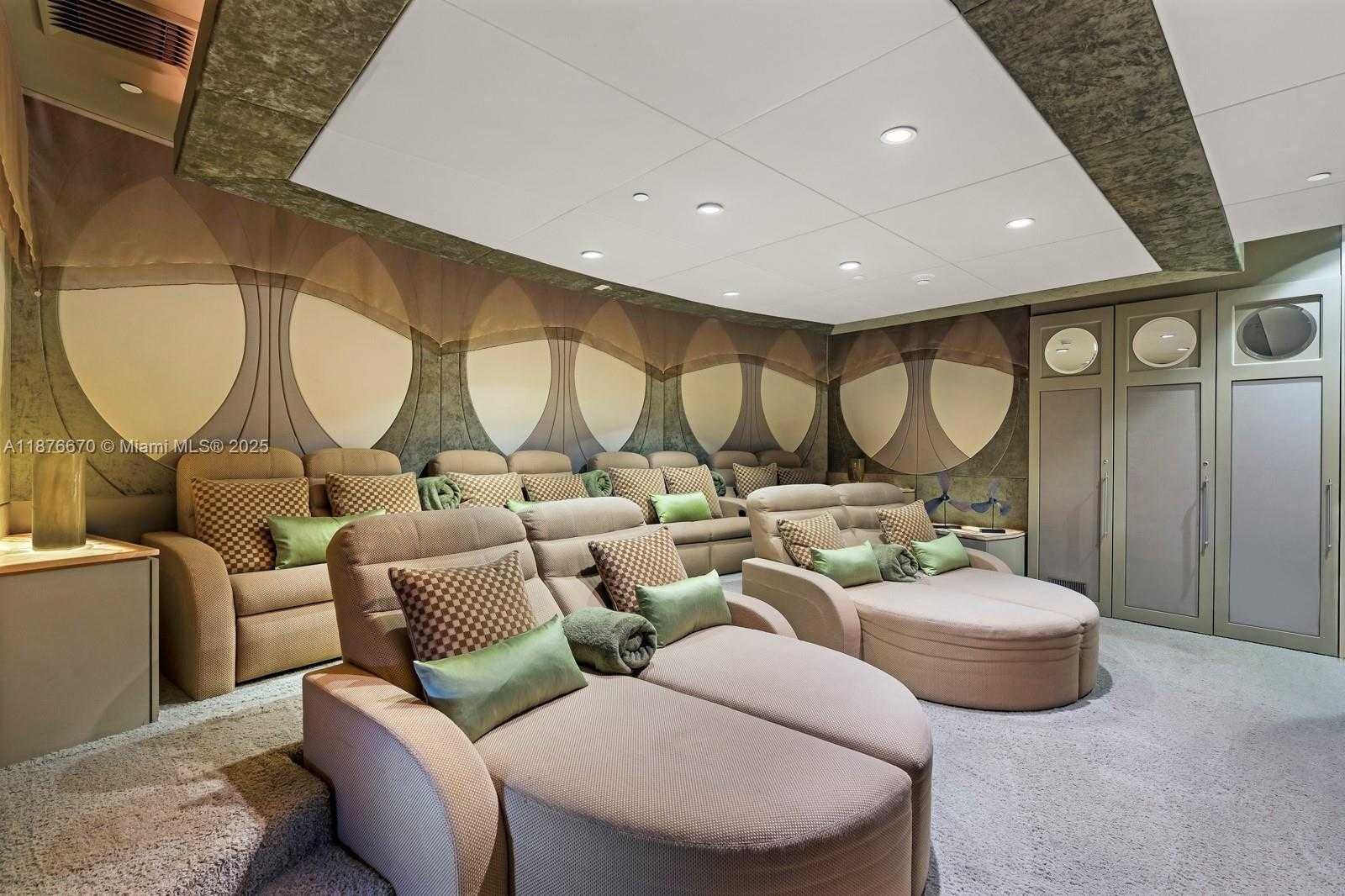 Small Image of 3801 COLLINS AVE #503, Miami Beach Number 30