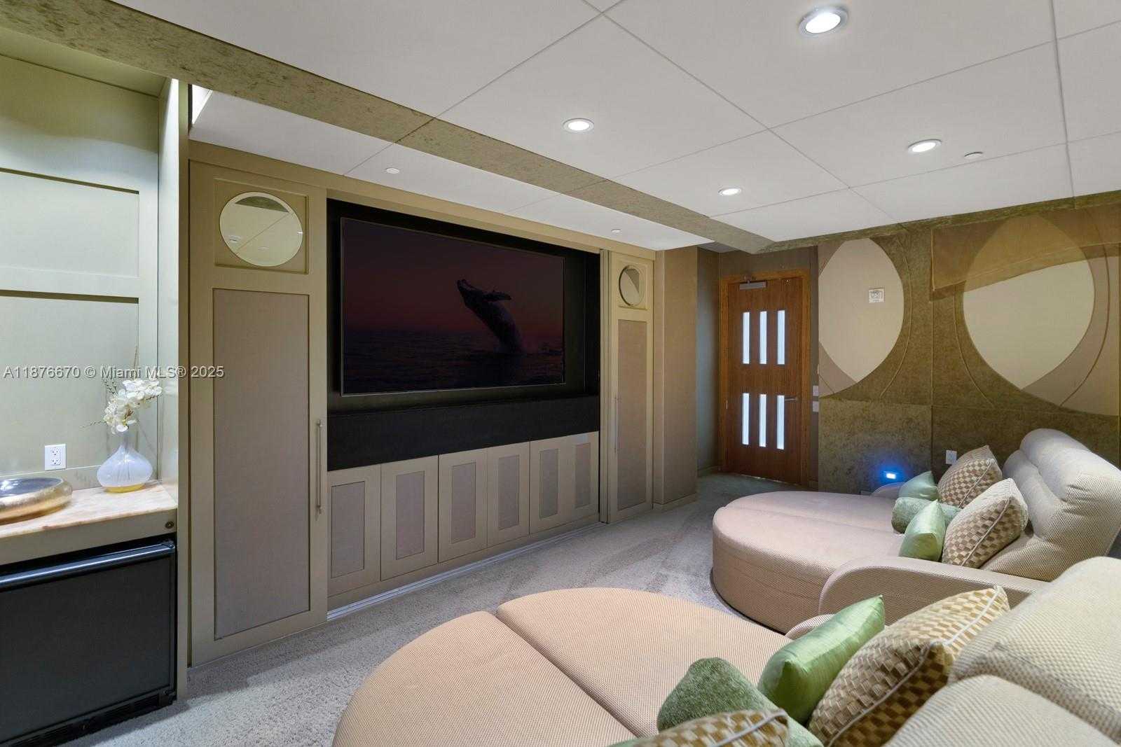 Small Image of 3801 COLLINS AVE #503, Miami Beach Number 31