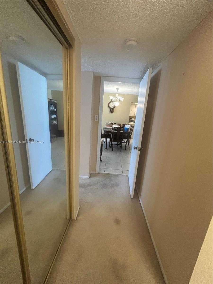 Small Image of 18081 BISCAYNE BLVD #1502-4, Aventura Number 17