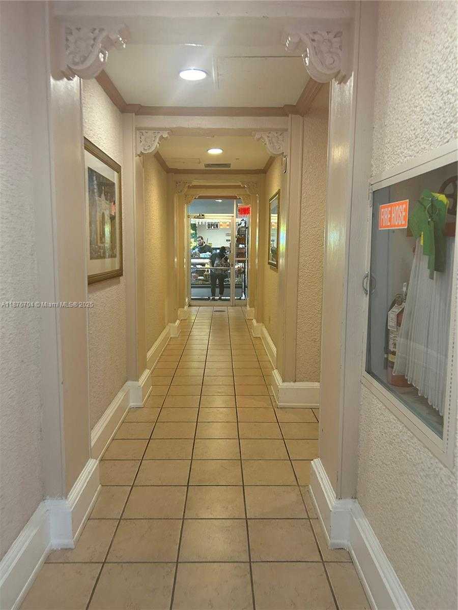 Small Image of 18081 BISCAYNE BLVD #1502-4, Aventura Number 40