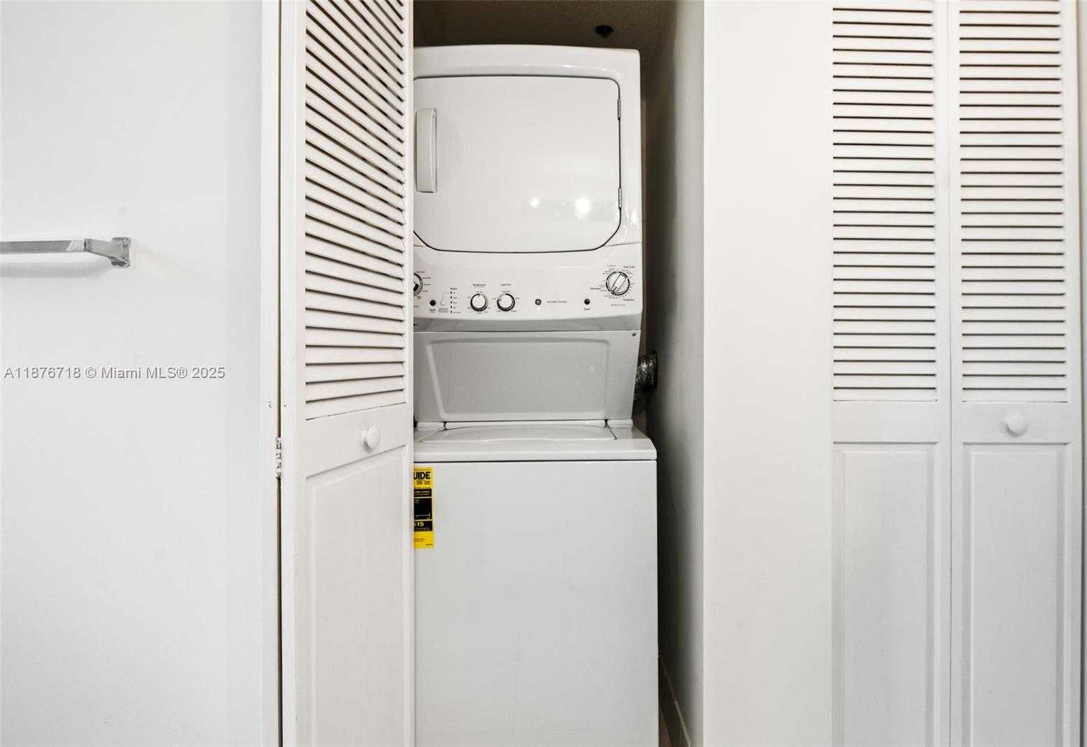 Small Image of 18260 NORTH BAY RD #320, Sunny Isles Beach Number 21