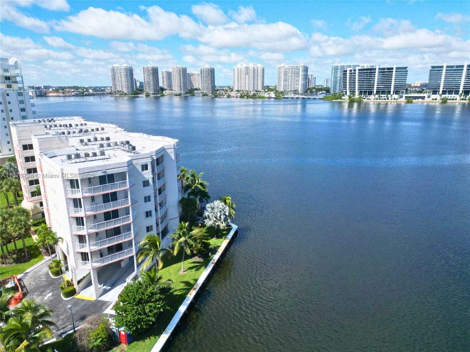 Small Image of 18260 NORTH BAY RD #320, Sunny Isles Beach Number 30