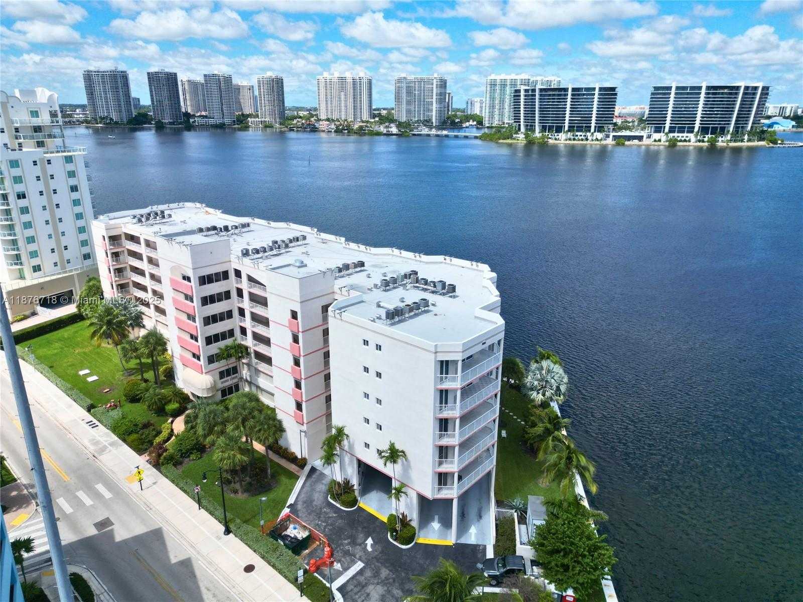 Small Image of 18260 NORTH BAY RD #320, Sunny Isles Beach Number 33