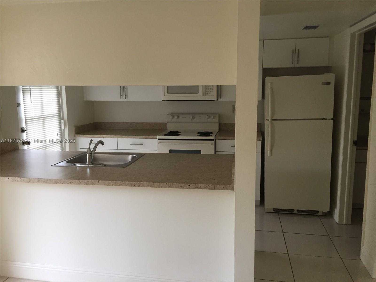 Small Image of 10808 NORTH KENDALL DR #Q-4, Miami Number 11
