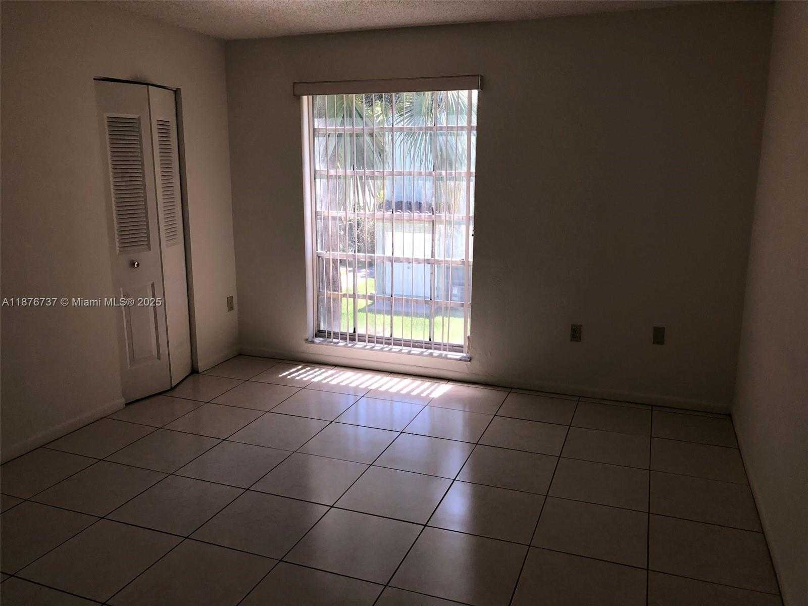 Small Image of 10808 NORTH KENDALL DR #Q-4, Miami Number 14