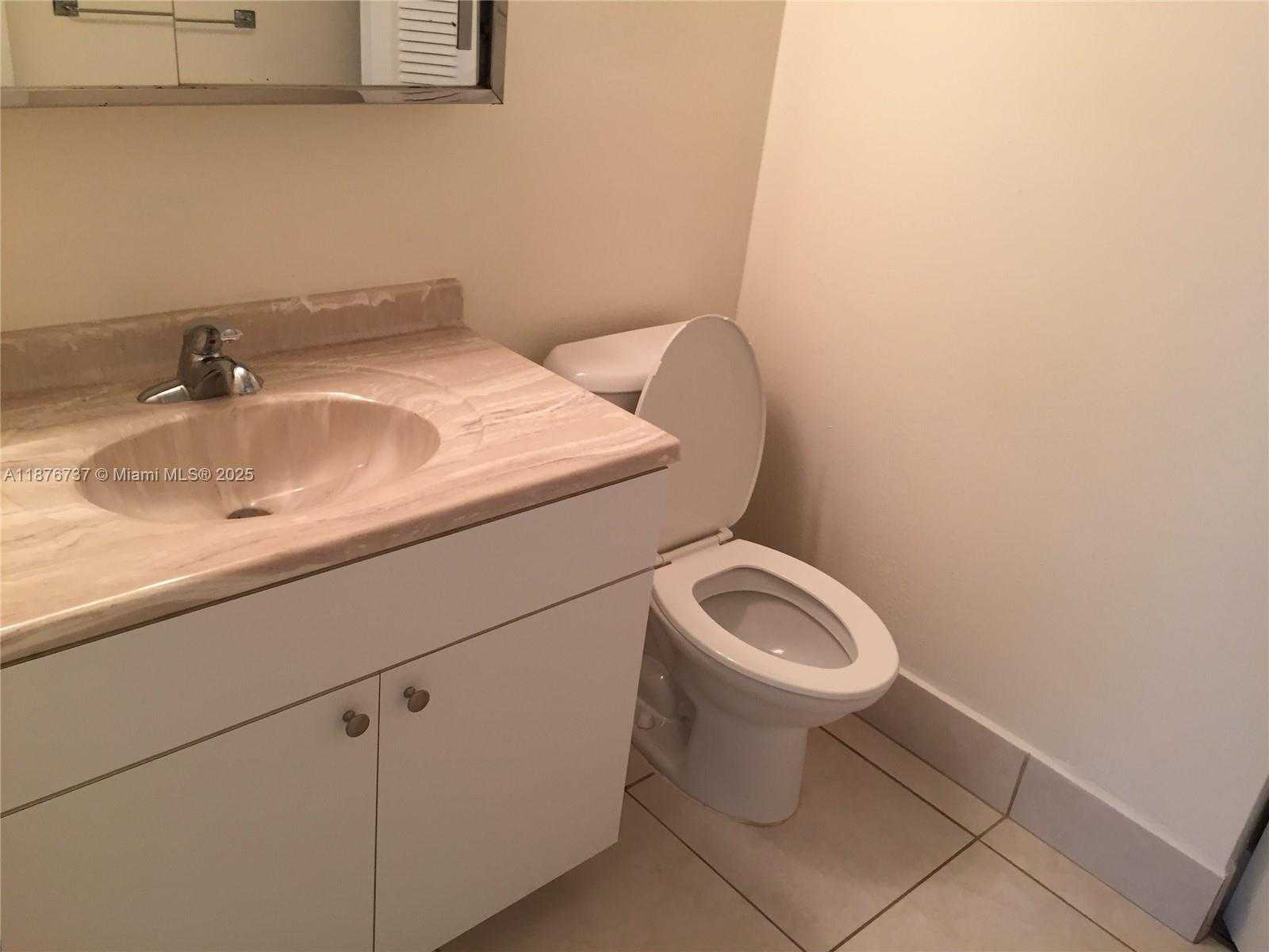 Small Image of 10808 NORTH KENDALL DR #Q-4, Miami Number 18
