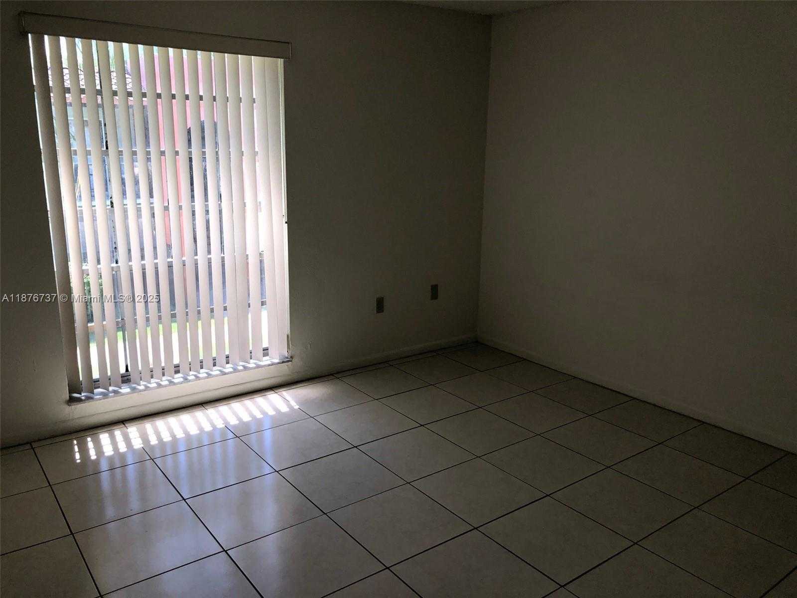 Small Image of 10808 NORTH KENDALL DR #Q-4, Miami Number 19