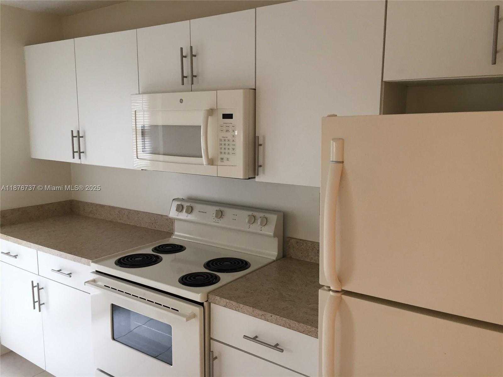 Small Image of 10808 NORTH KENDALL DR #Q-4, Miami Number 28