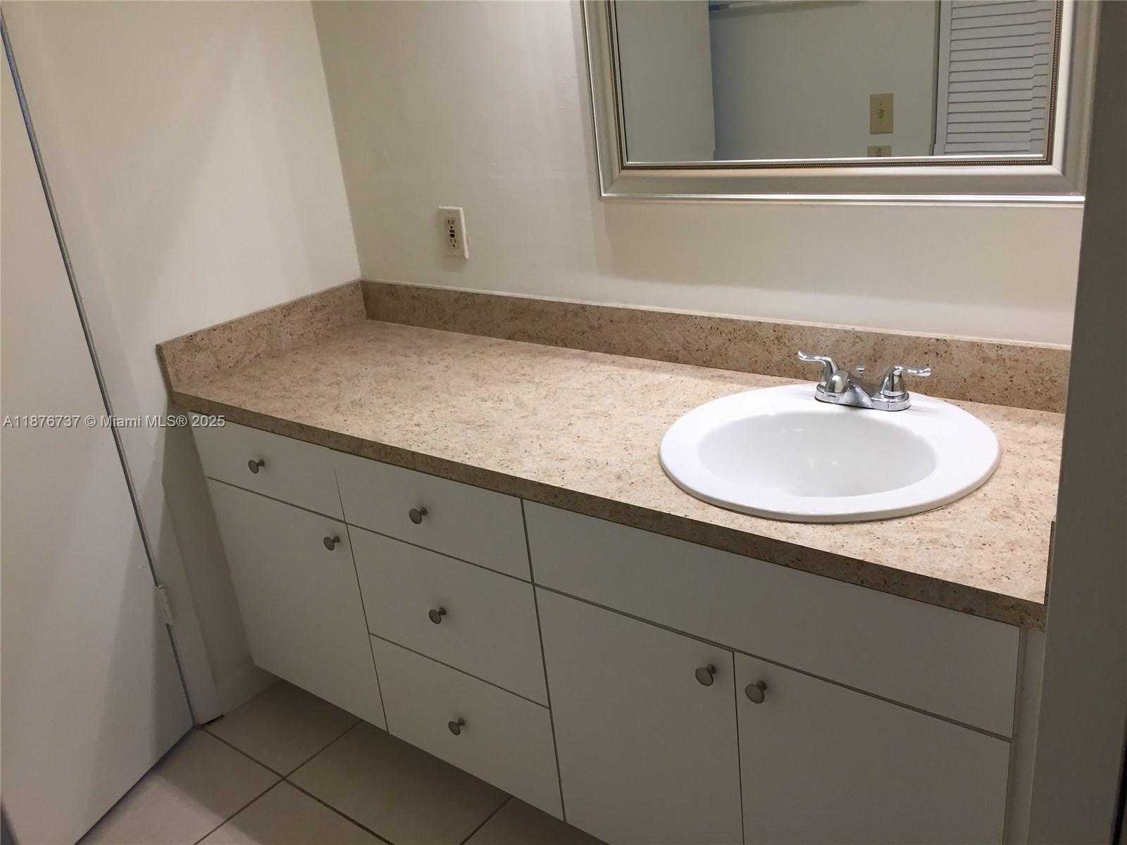 Small Image of 10808 NORTH KENDALL DR #Q-4, Miami Number 35