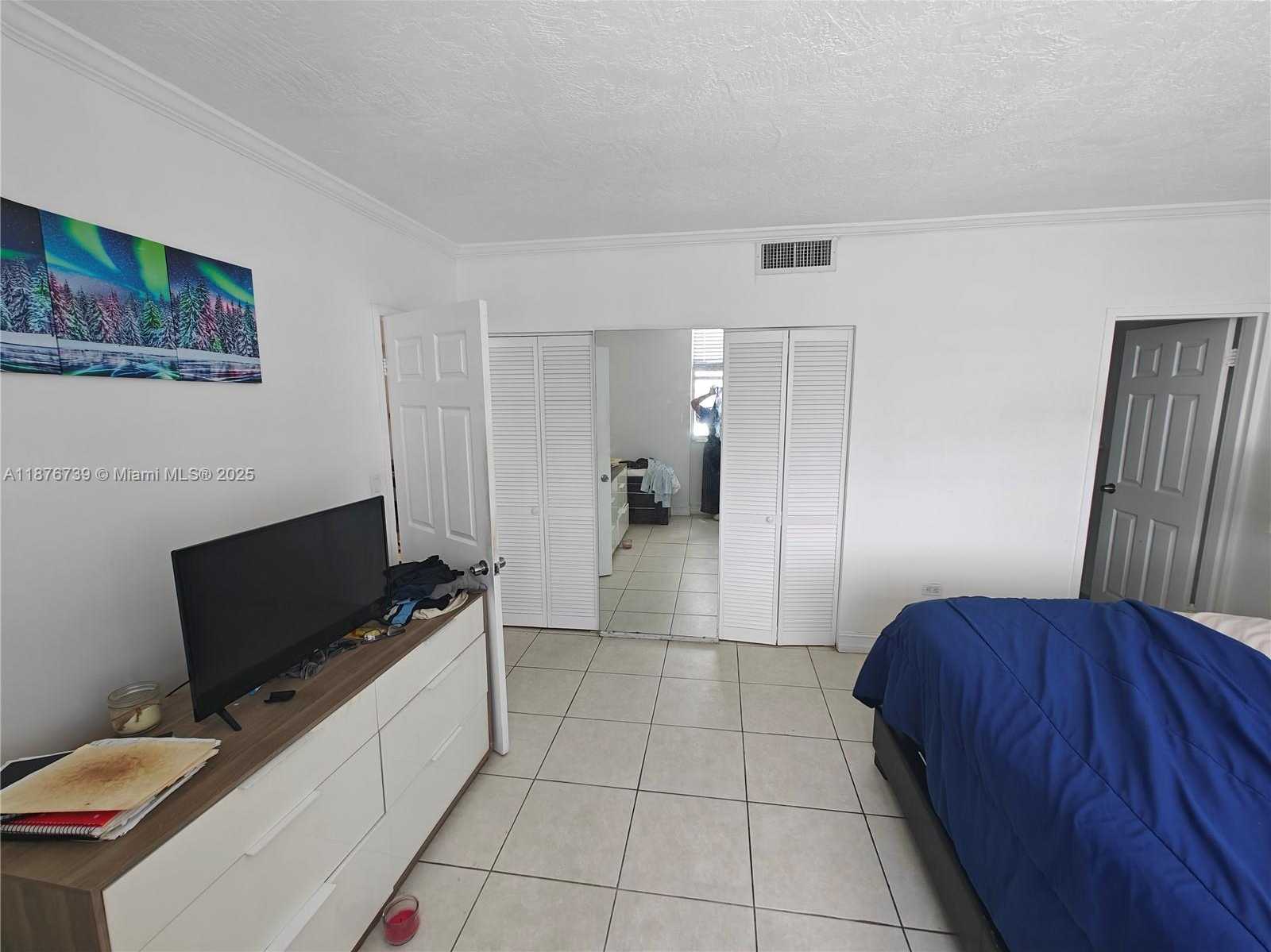 Small Image of 825 BRICKELL BAY DR #1042, Miami Number 6