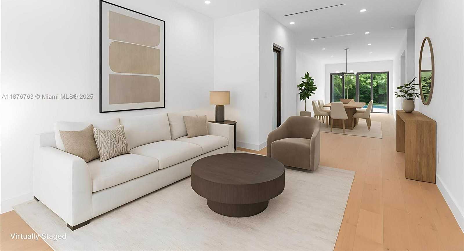 Small Image of 3132 PLAZA ST, Miami Number 4