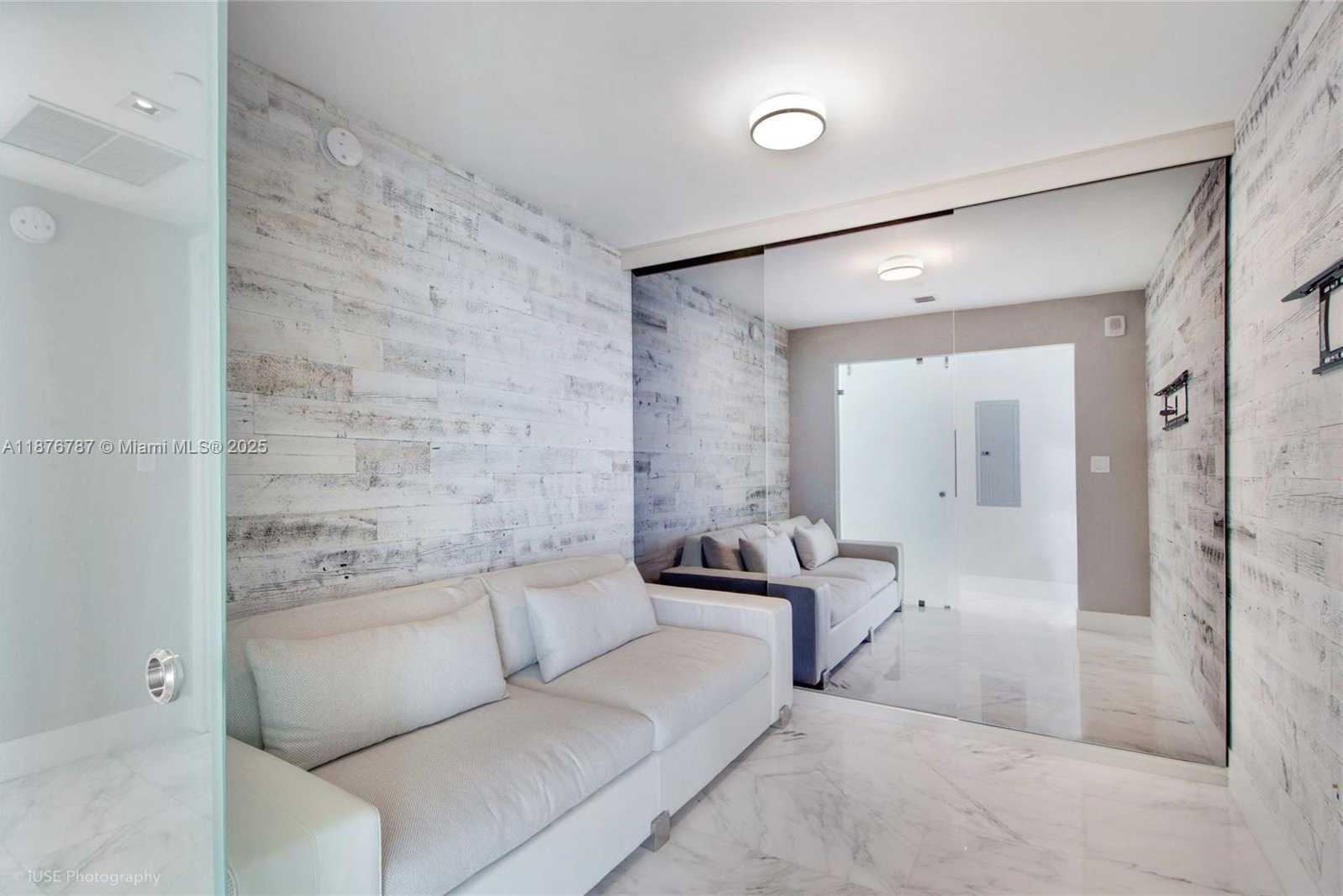 Small Image of 1451 BRICKELL AVE #3102, Miami Number 12