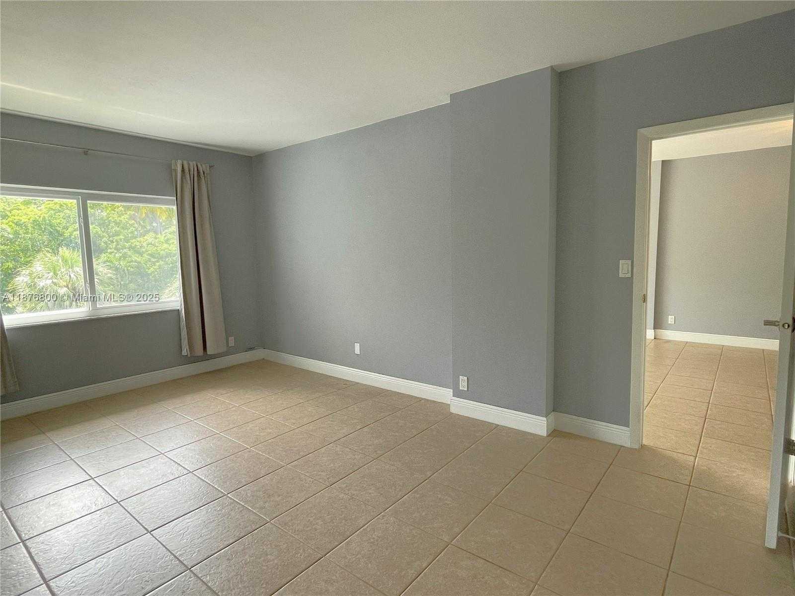 Small Image of Coral Gables Number 12