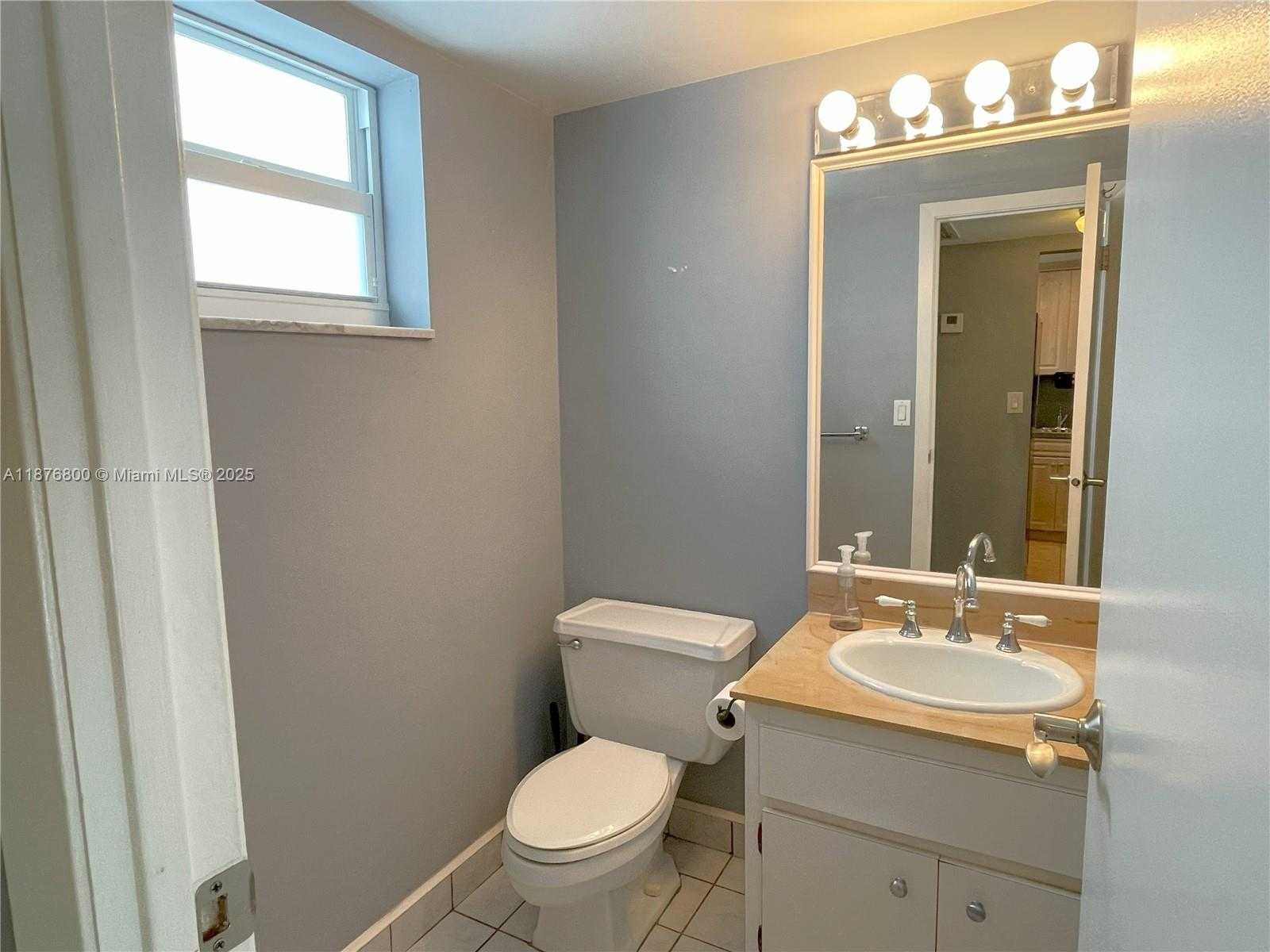 Small Image of Coral Gables Number 20