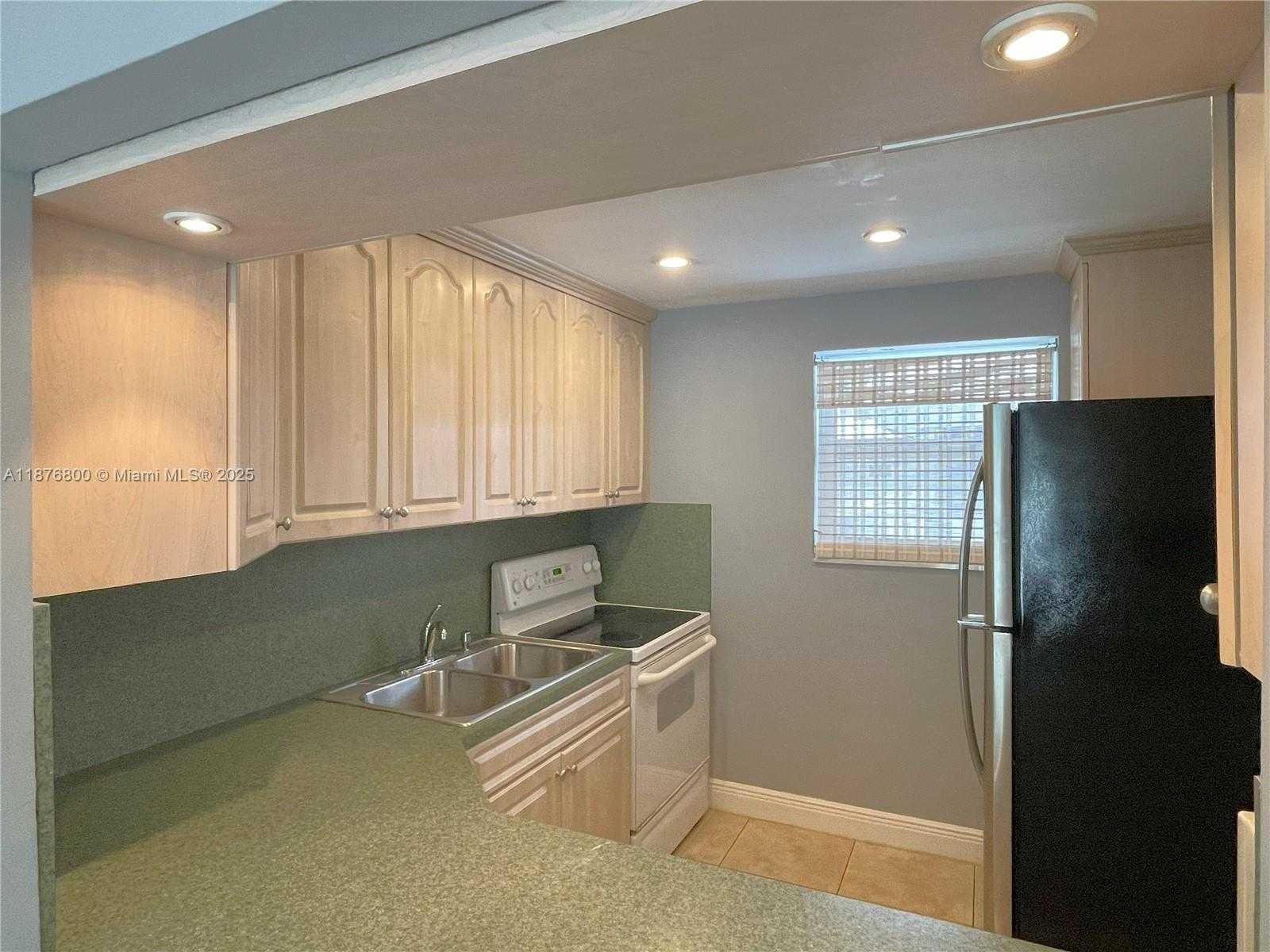 Small Image of Coral Gables Number 7
