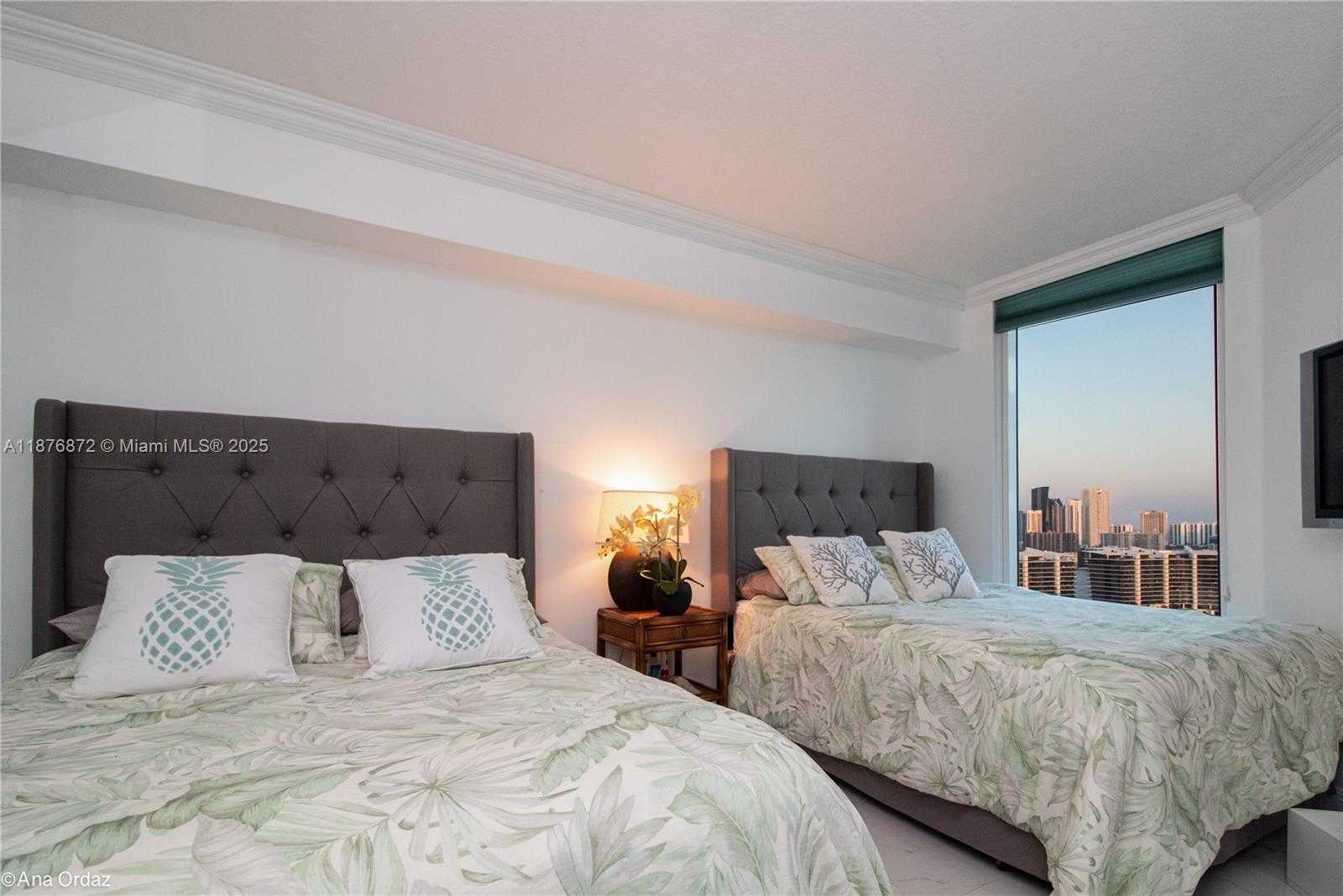 Small Image of 3370 NORTH EAST 190 ST #PH 2909, Aventura Number 12