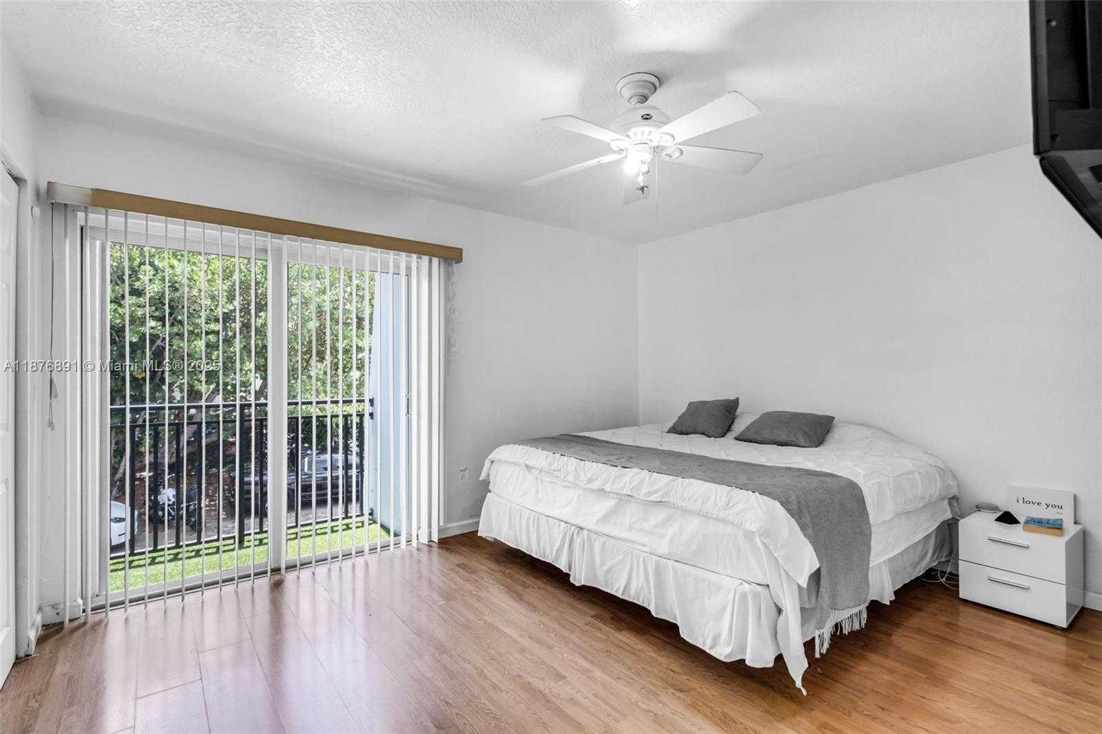 Small Image of 6306 MOSELEY ST #1, Hollywood Number 23