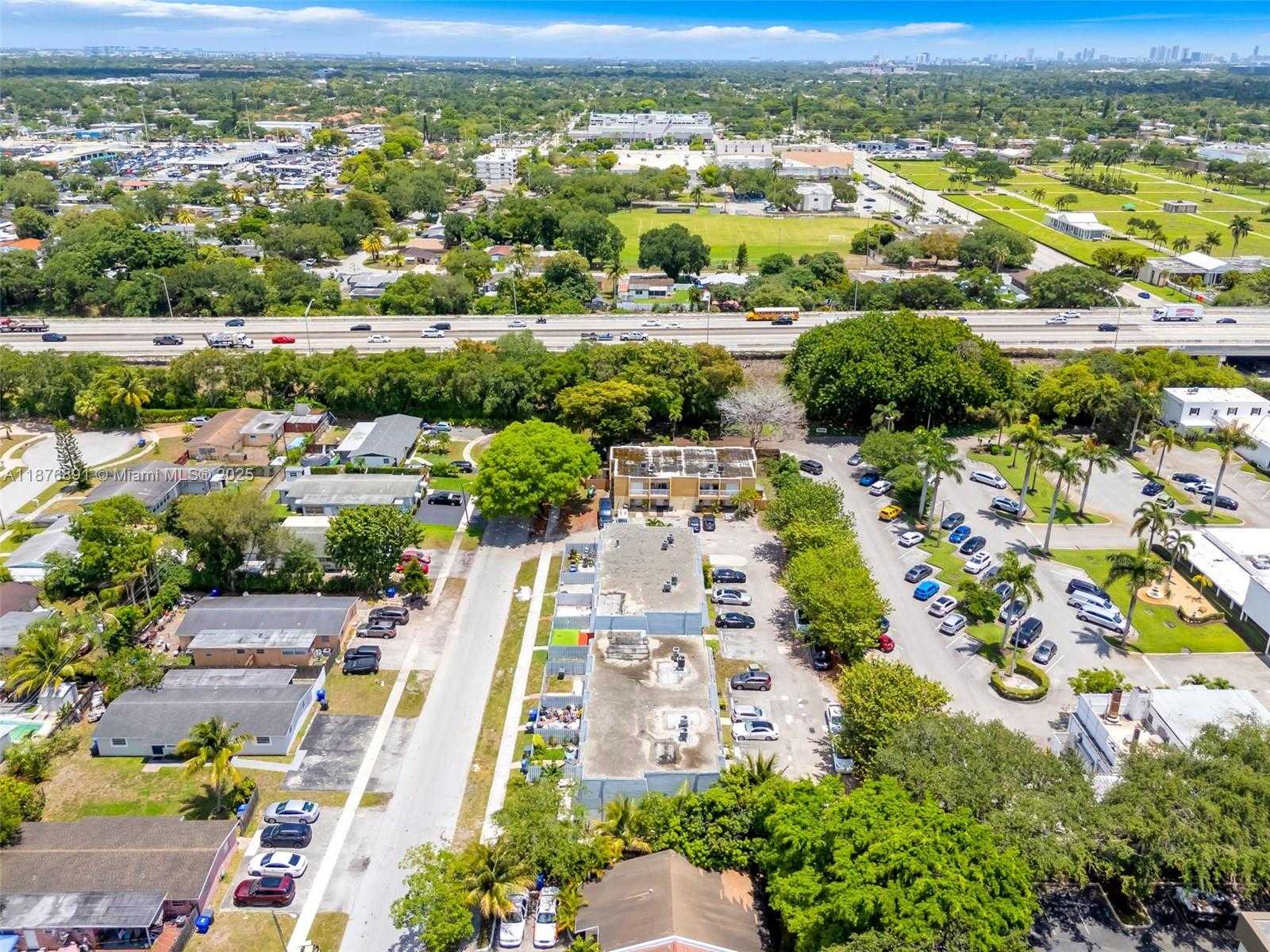 Small Image of 6306 MOSELEY ST #1, Hollywood Number 31