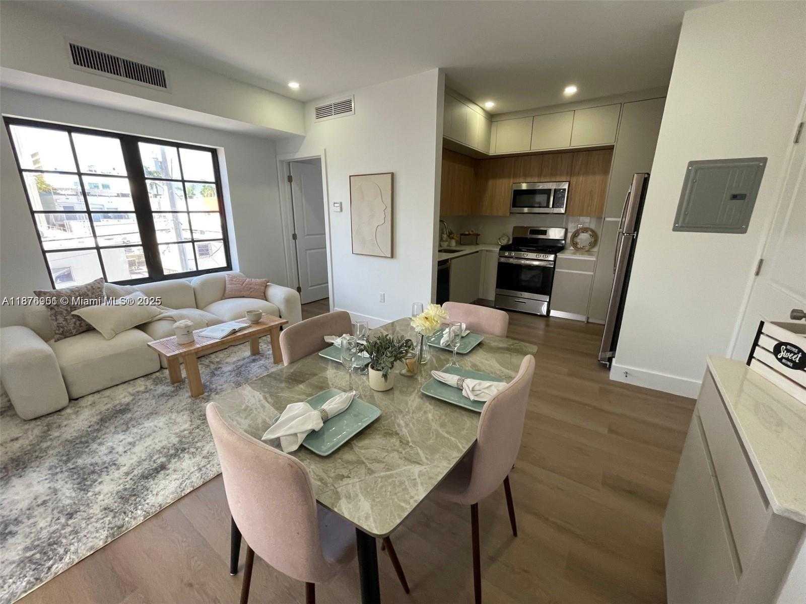 Small Image of 1619 JEFFERSON AVE #303, Miami Beach Number 6