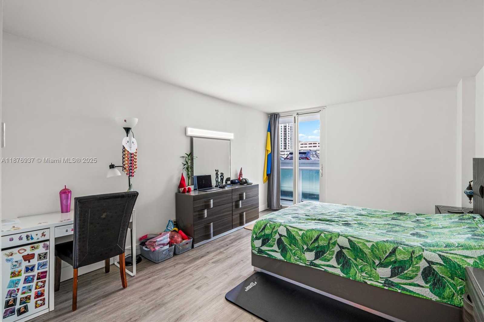 Small Image of 100 BAYVIEW DR #229, Sunny Isles Beach Number 11