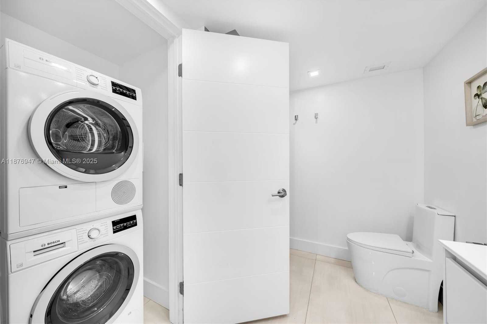 Small Image of 2301 COLLINS AVE #303, Miami Beach Number 11