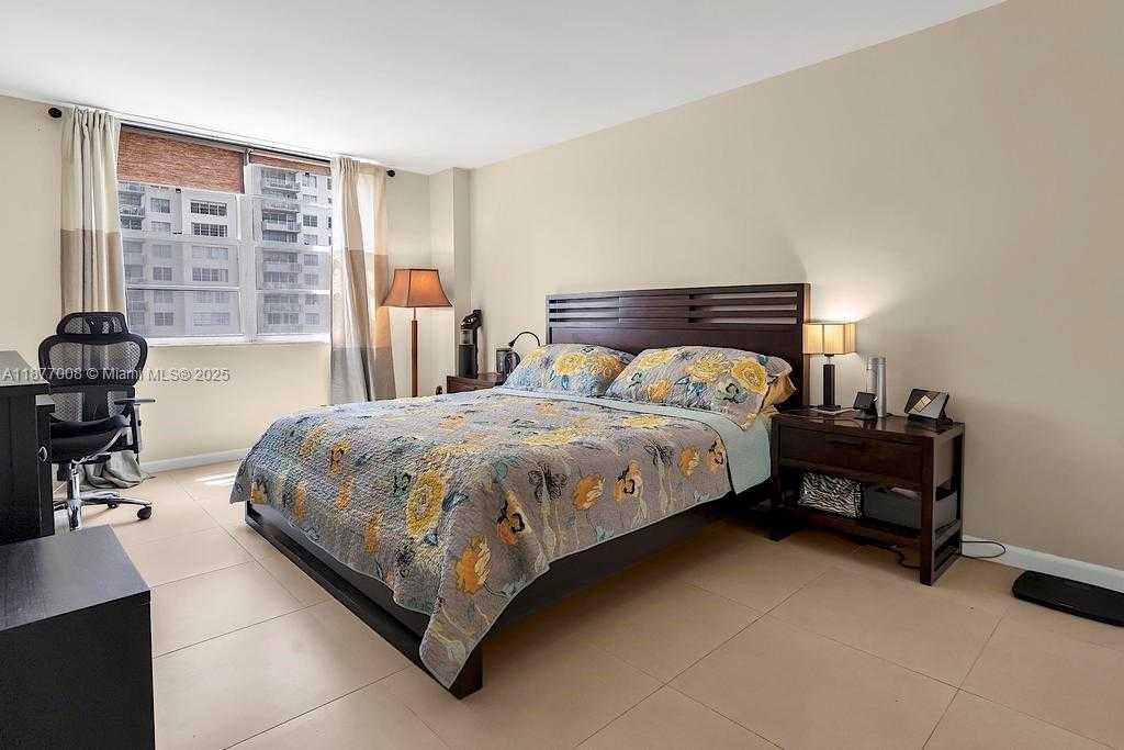 Small Image of 251 174TH ST #708, Sunny Isles Beach Number 18