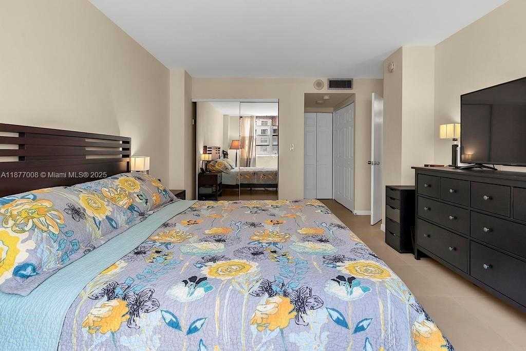 Small Image of 251 174TH ST #708, Sunny Isles Beach Number 21