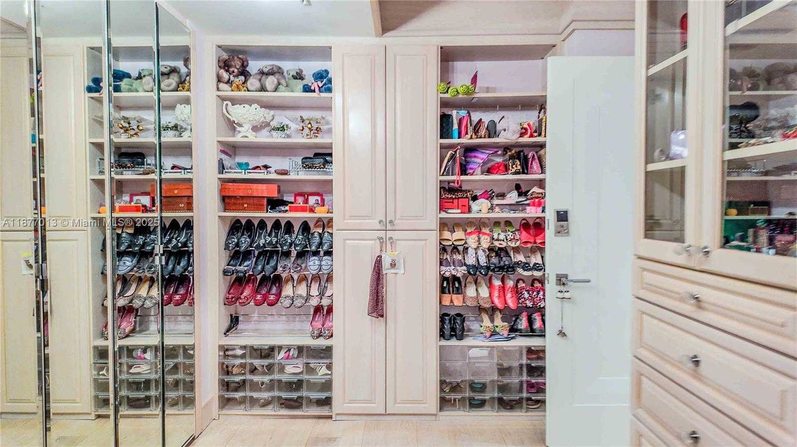 Small Image of 9999 COLLINS AVE #6A & Cabana, Bal Harbour Number 27