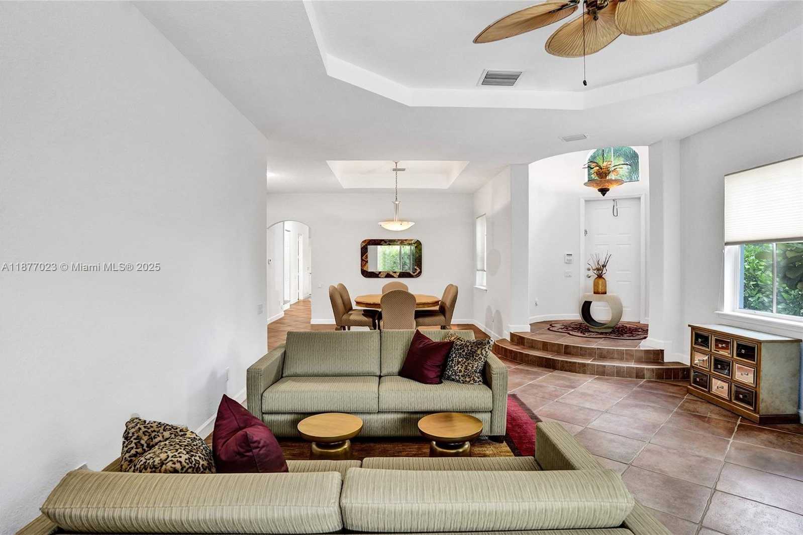 Small Image of 842 EAST SPINNAKER DR E, Hollywood Number 17